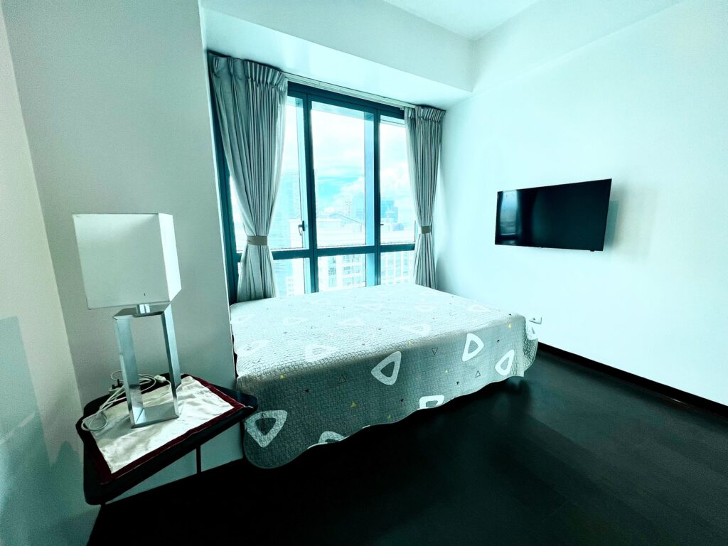 For Sale 2BR Condo with a Car Parking Slot at 8 Forbes Town Road Residences in Bonifacio Global City_10