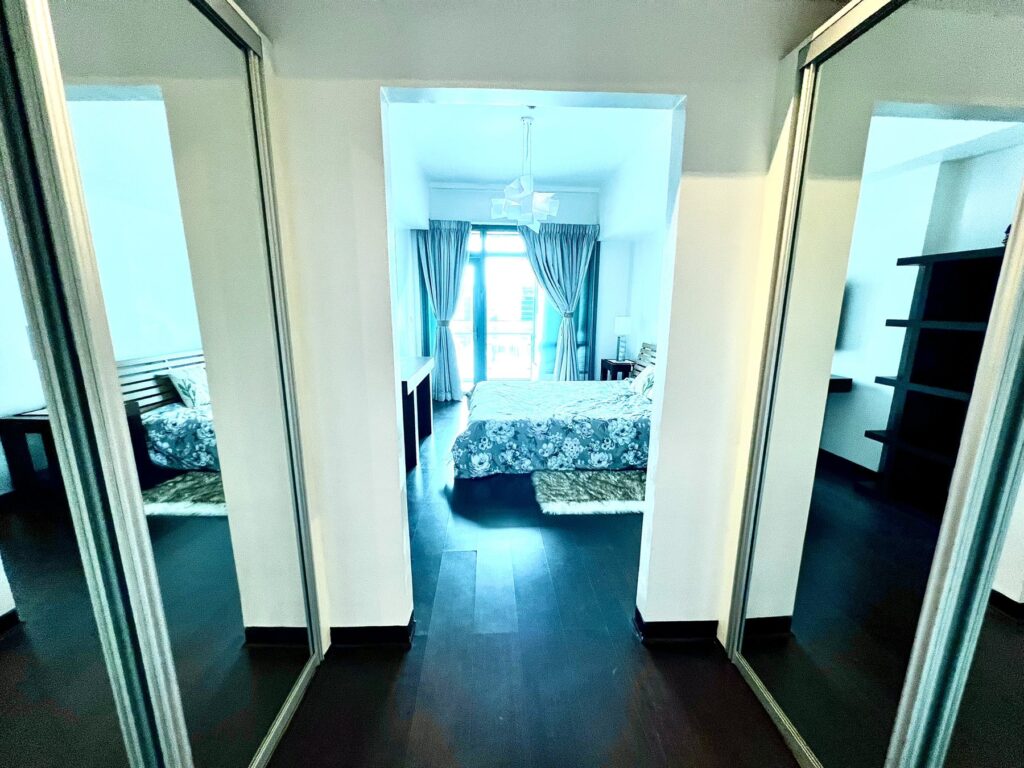 For Sale 2BR Condo with a Car Parking Slot at 8 Forbes Town Road Residences in Bonifacio Global City_11