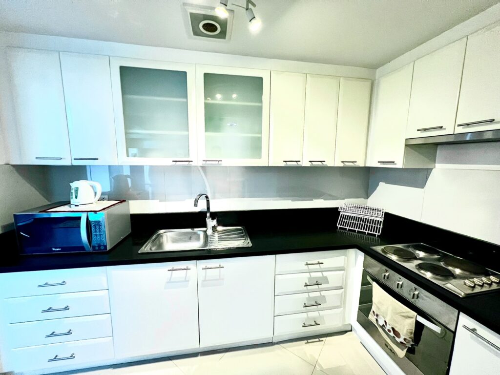 For Sale 2BR Condo with a Car Parking Slot at 8 Forbes Town Road Residences in Bonifacio Global City_12