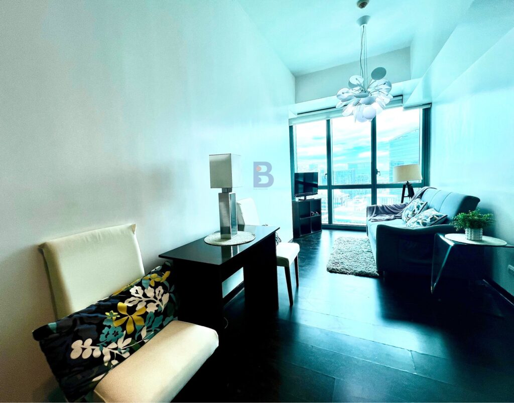 For Sale 2BR Condo with a Car Parking Slot at 8 Forbes Town Road Residences in Bonifacio Global City_2