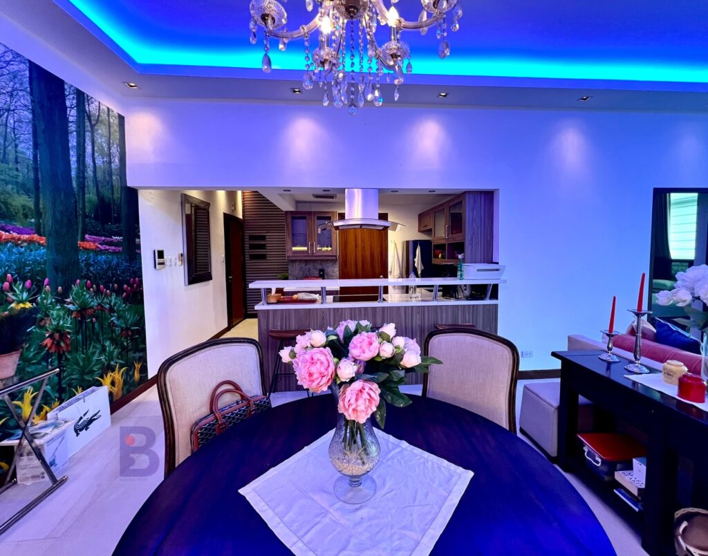 For Sale 3 Bedrooms Eight Forbes Town Condo Golf course view in Bonifacio Global City (15)