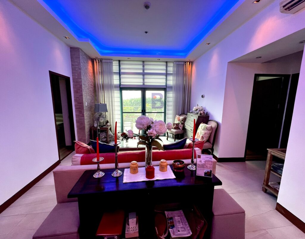 For Sale 3 Bedrooms Eight Forbes Town Condo Golf course view in Bonifacio Global City (17)