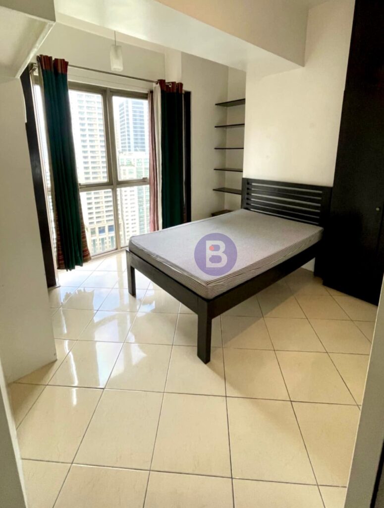 For Sale 1 Bedroom at Parkview Suites Tower 1 in Valero St. Makati City (6)