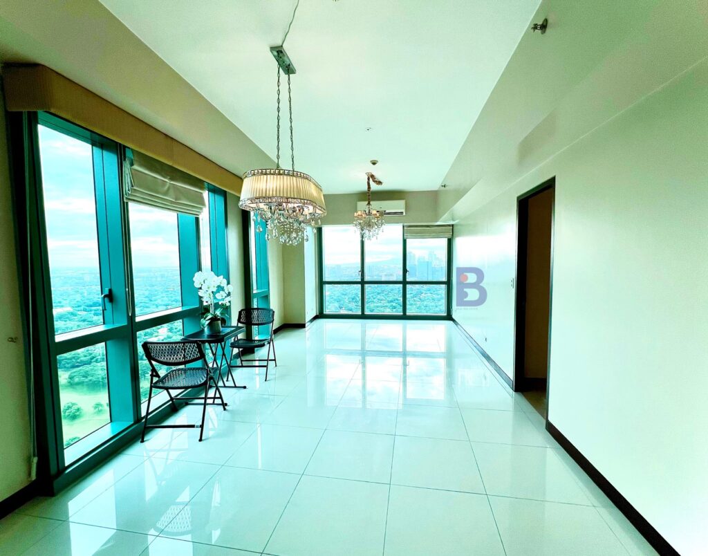 For Sale 3 bedrooms at 8 Forbes Town Road with golf course view and balcony (16)