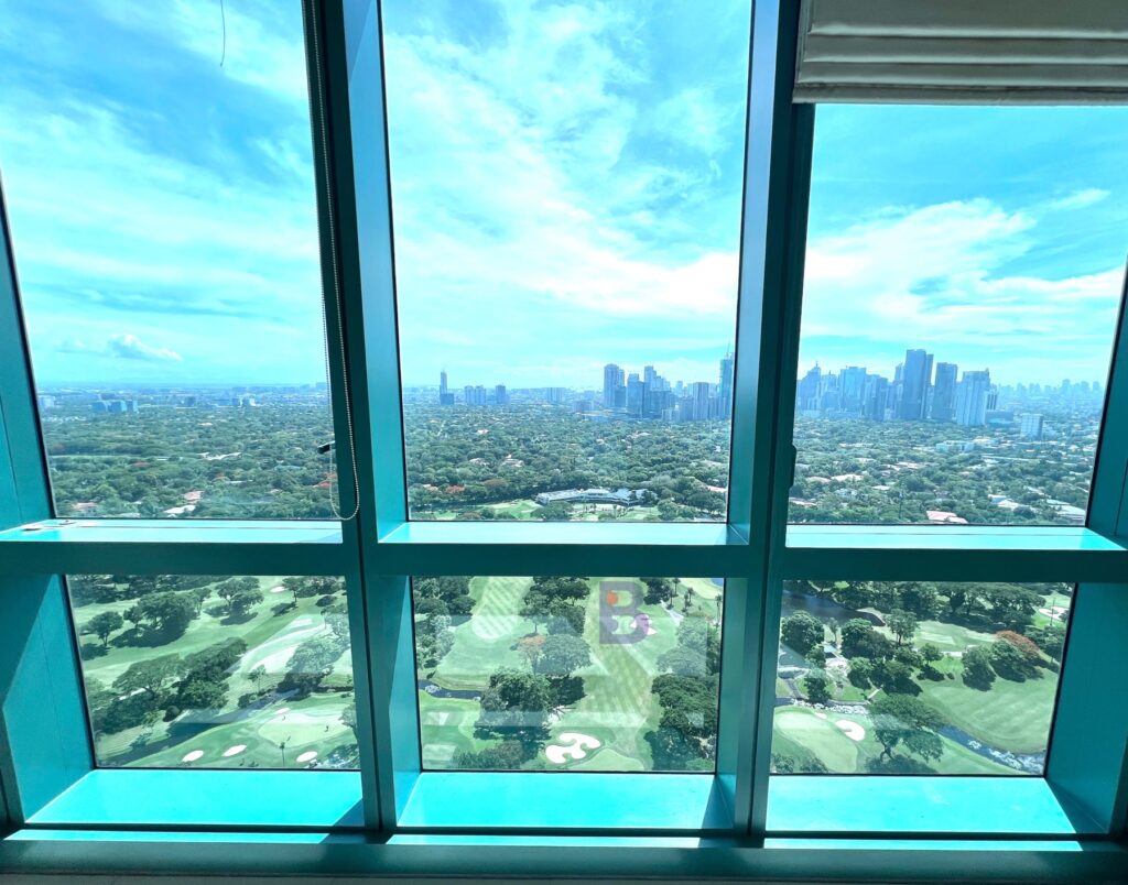 For Sale 3 bedrooms at 8 Forbes Town Road with golf course view and balcony (4)