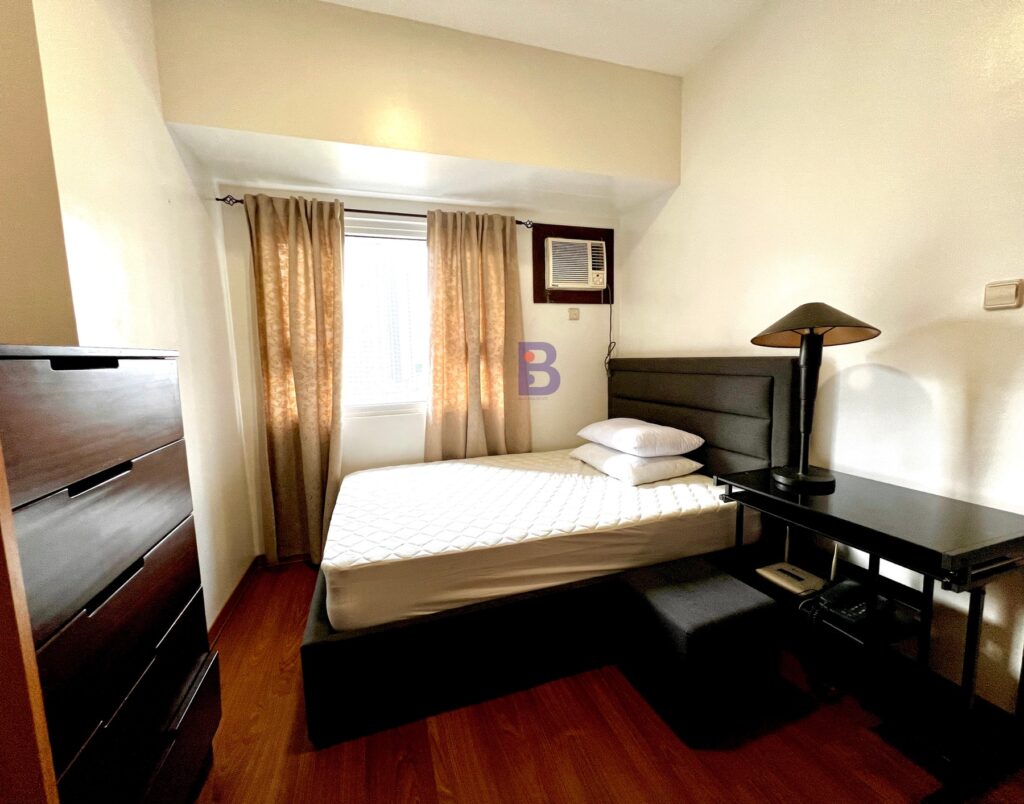 For Sale 1Bedroom with Balcon at Trion Towers in Bonifacio Global City (3)