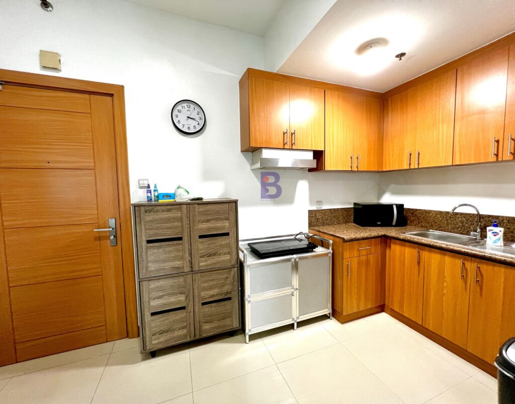 For Sale 1Bedroom with Balcon at Trion Towers in Bonifacio Global City (8)