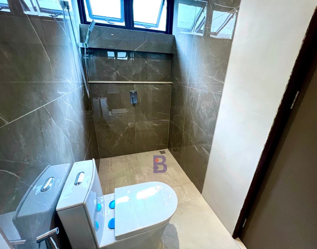 For Sale 5 Bedroom House and Lot in Greenwoods Executive Village in Pasig City (20)