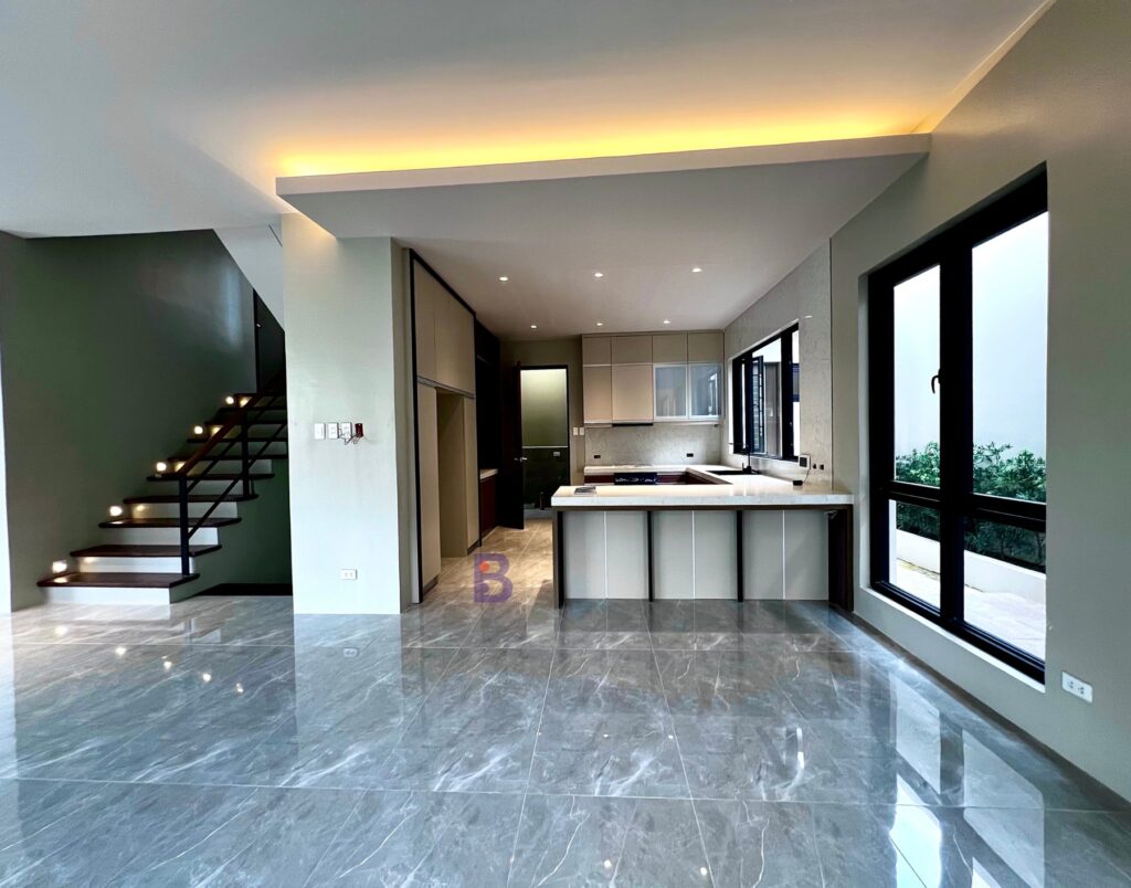 For Sale 5 Bedroom House and Lot in Greenwoods Executive Village in Pasig City (24)