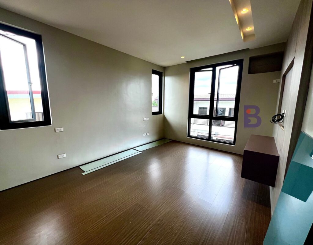 For Sale 5 Bedroom House and Lot in Greenwoods Executive Village in Pasig City (3)