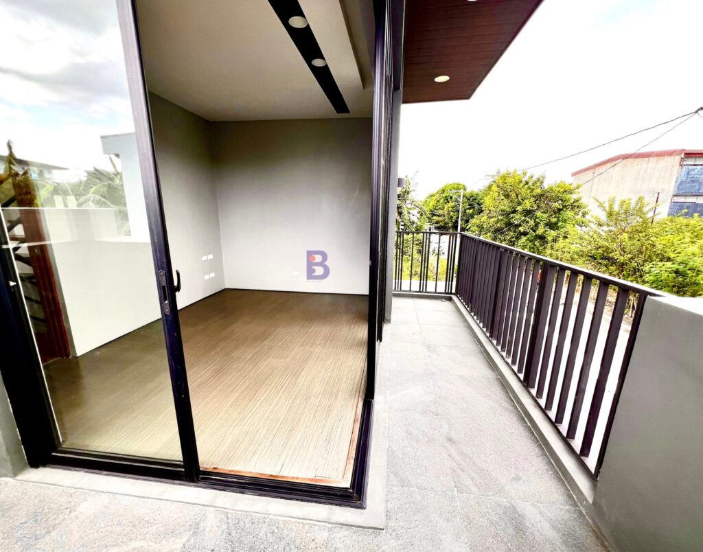 For Sale House and Lot Greenwoods Executive Village in Pasig City (5)
