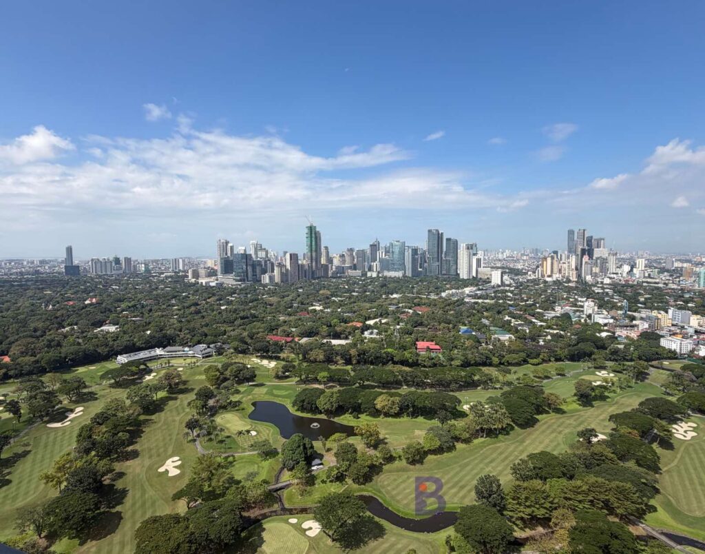 For Rent 3BR Golf Course View with Balcony at Eight Forbes Town Road Residences in Bonifacio Global City (12)