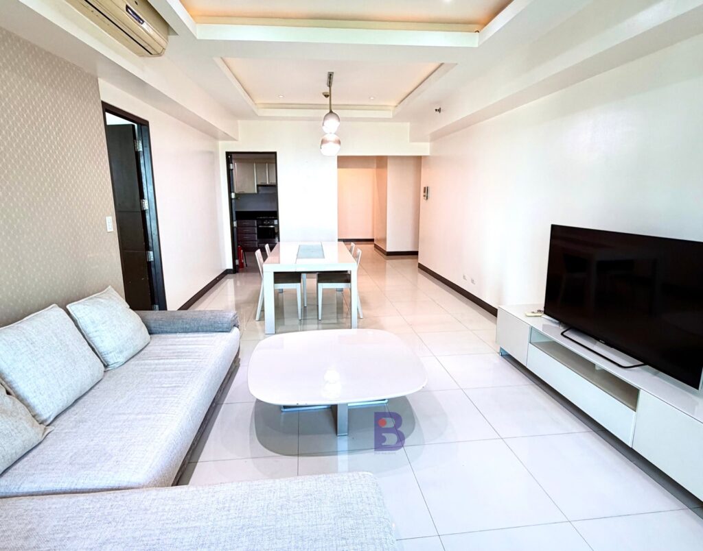 For Rent 3BR Golf Course View with Balcony at Eight Forbes Town Road Residences in Bonifacio Global City (2)